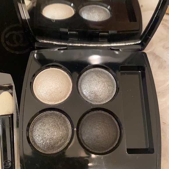 CHANEL Makeup Chanel Eyeshadow Quad In Color 3 Comes W Box In Dust